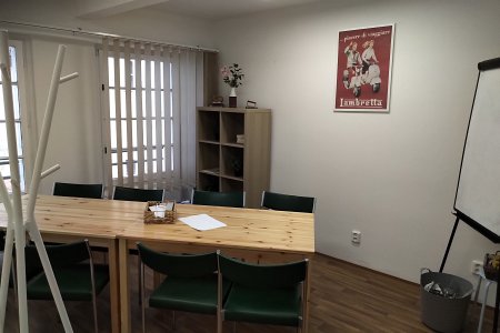 Učebny – Velehradská 22 (Praha 3 - Vinohrady)